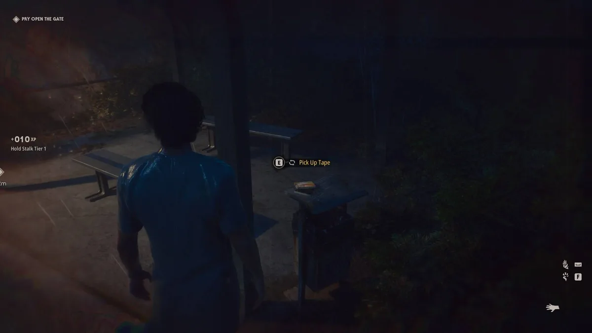 Recording pickup spot inside the gate shelter in Halloween The Game